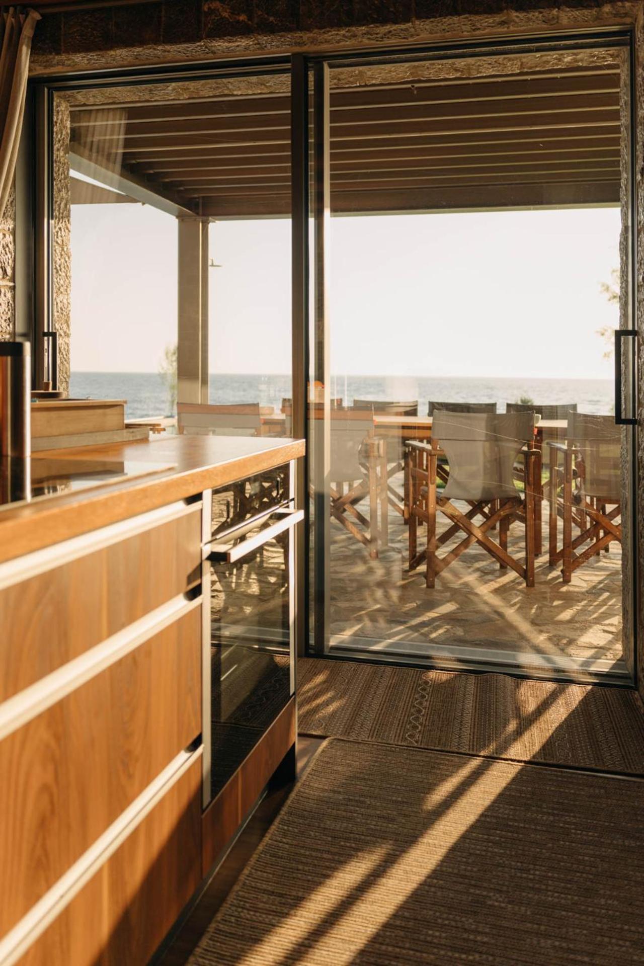 Real Life Homes Luxurious Seafront Villas Each With Their Own Private Pools Κορακοχώρι Εξωτερικό φωτογραφία